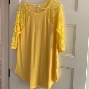Zenana Outfitters Plus Size Top with Lace Detail - Yellow ☀️